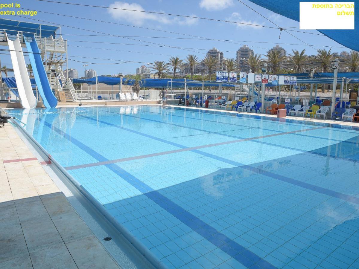 מגדל אלמוג חיפה - דירות "בלו ביץ'" על הים Exteriör bild